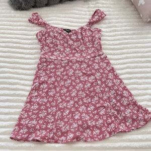 Trixxi Pink and White Floral Casual Dress